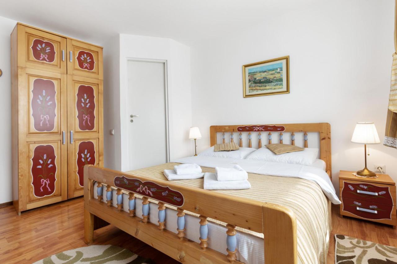 Casa Rasnoveana Extérieur photo